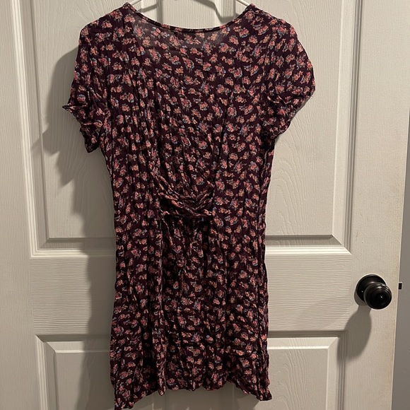 Spring dress - Picture 4 of 4